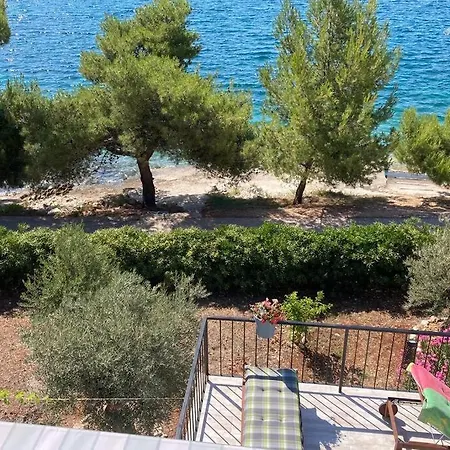 Cozy Beachfront דירה *
